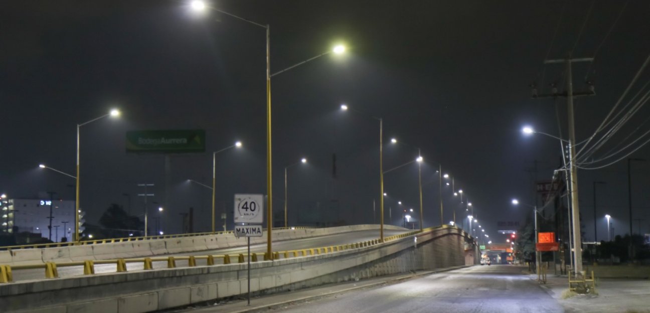 A paso firme avanza proyecto de iluminación de Carretera a Rioverde: G. Z. R. 
