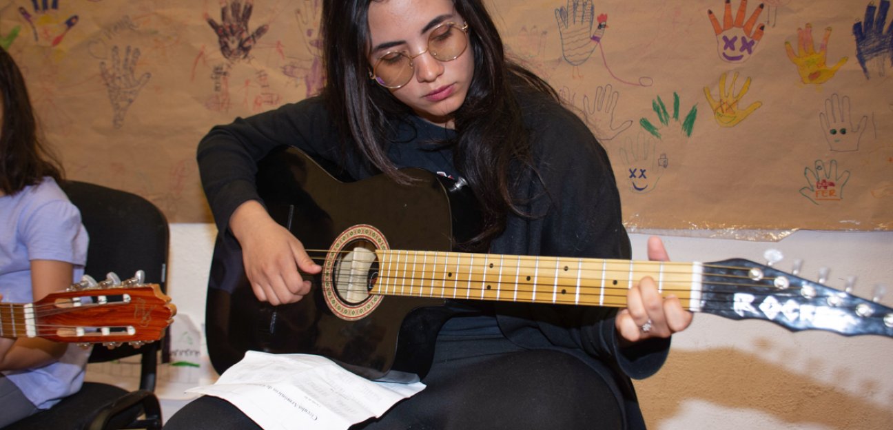 Cultura de Soledad invita a cursos de guitarra en la Biblioteca Municipal Eulalio Cervantes
