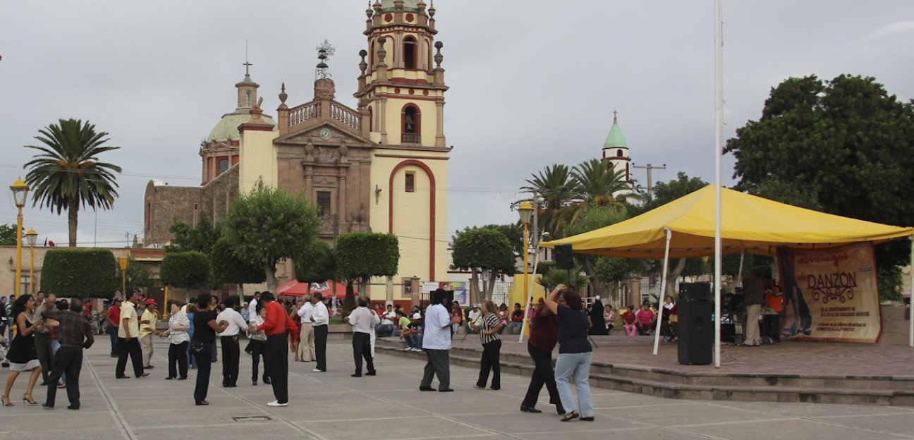 Domingos de danzón en Soledad despierta gran interés