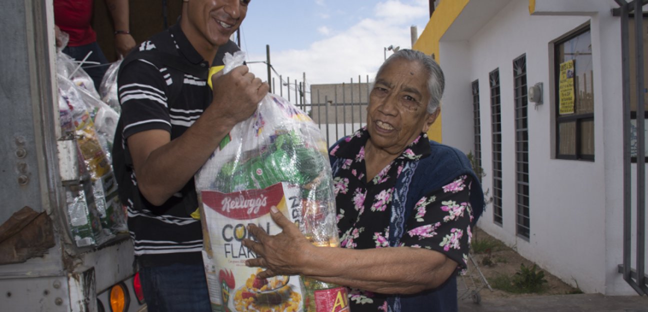 Ayuntamiento de Soledad impulsa entrega de apoyos sociales