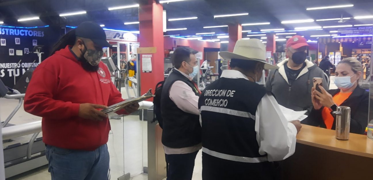 Ayuntamiento de Soledad exhorta a propietarios de comercios a regularizarse 
