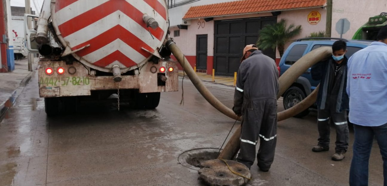 Continúa la unidad Vactor recorriendo distintos sectores de Soledad