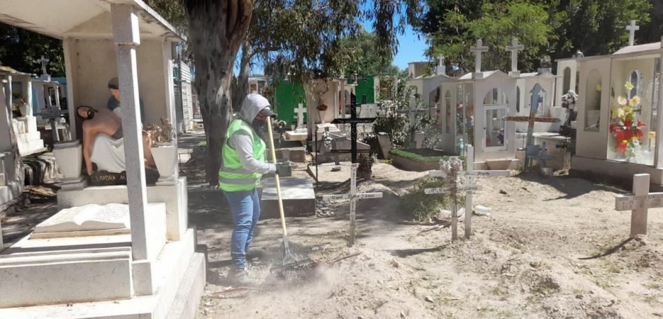 Cementerios municipales de Soledad listos para Día de Muertos