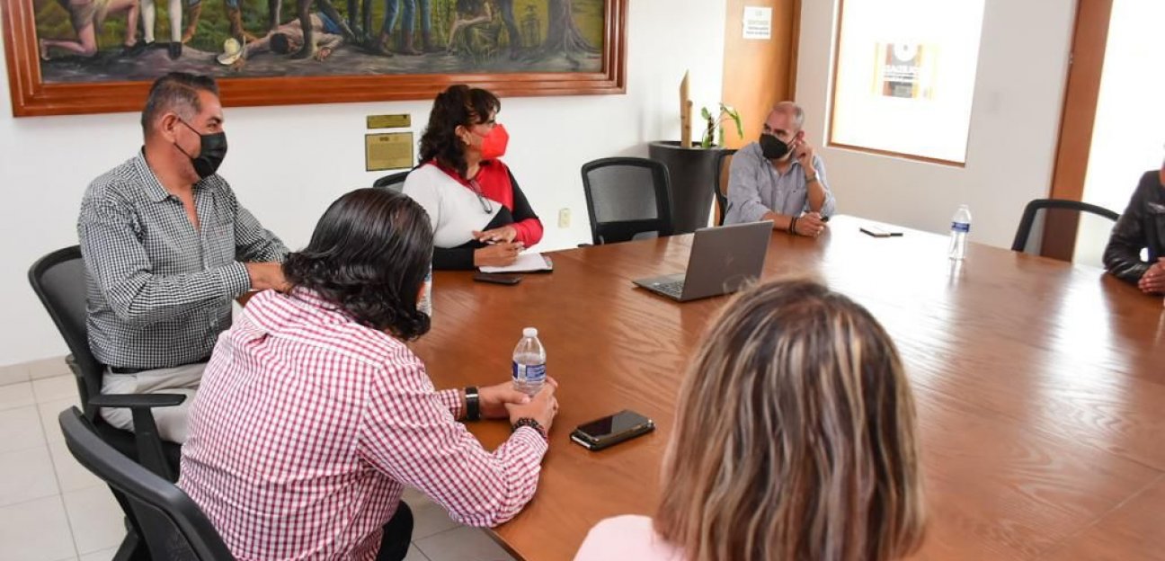 Anuncia alcaldesa Leonor Noyola importante inverión de cadena comercial