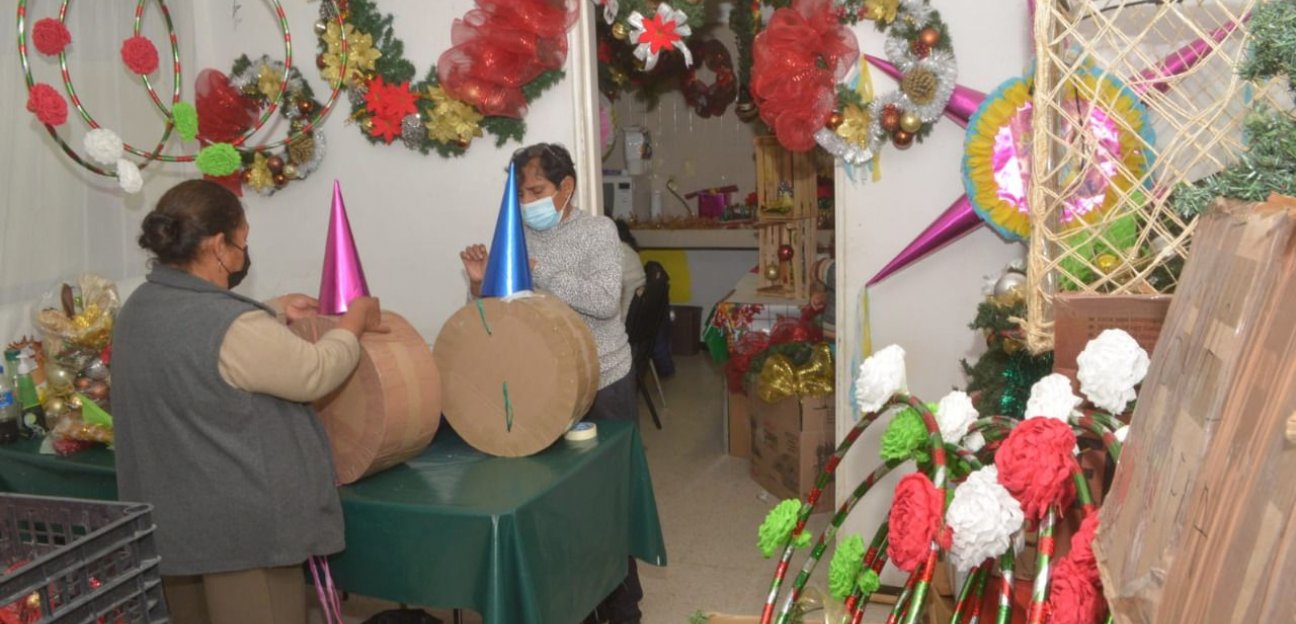 Inició la producción de piñatas que serán donadas a comunidades y colonias del municipio