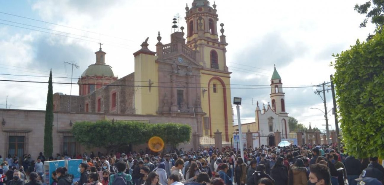 Aplicación de la vacuna contra la covid-19 para jóvenes de 15 a 17 años se extiende tres días más en Soledad