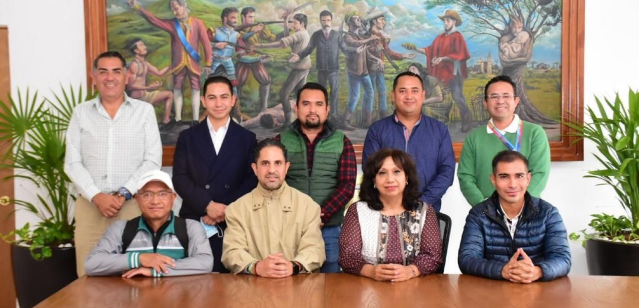 Alcaldesa de Soledad se reúne con titular del Inpode