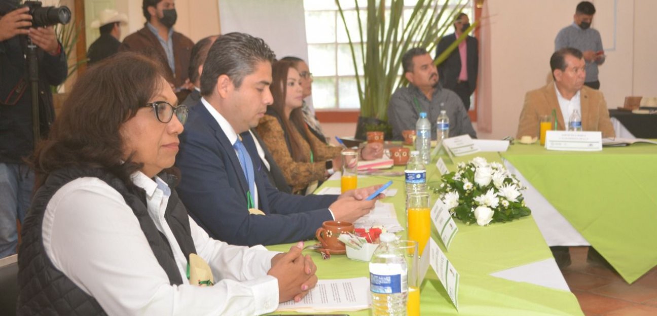 Alcaldesa de SGS asiste a primera reunión de trabajo con alcaldes de la Zona Centro