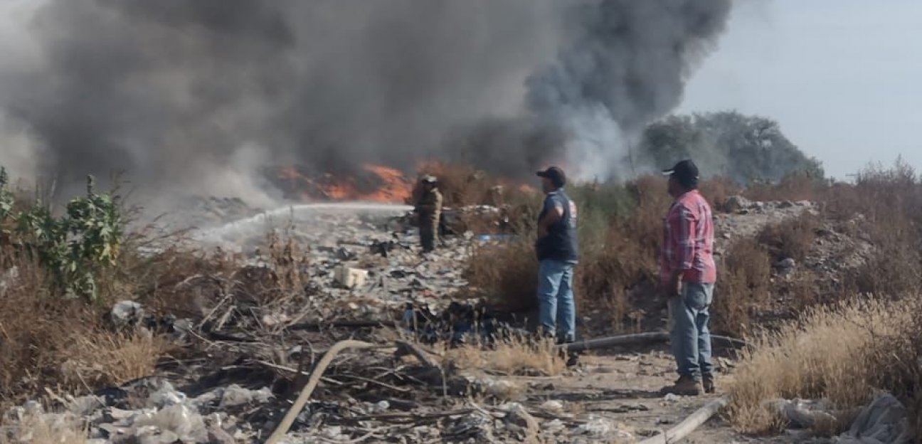Diferentes áreas del ayuntamiento soledense atendieron incendio en Fracción Rivera
