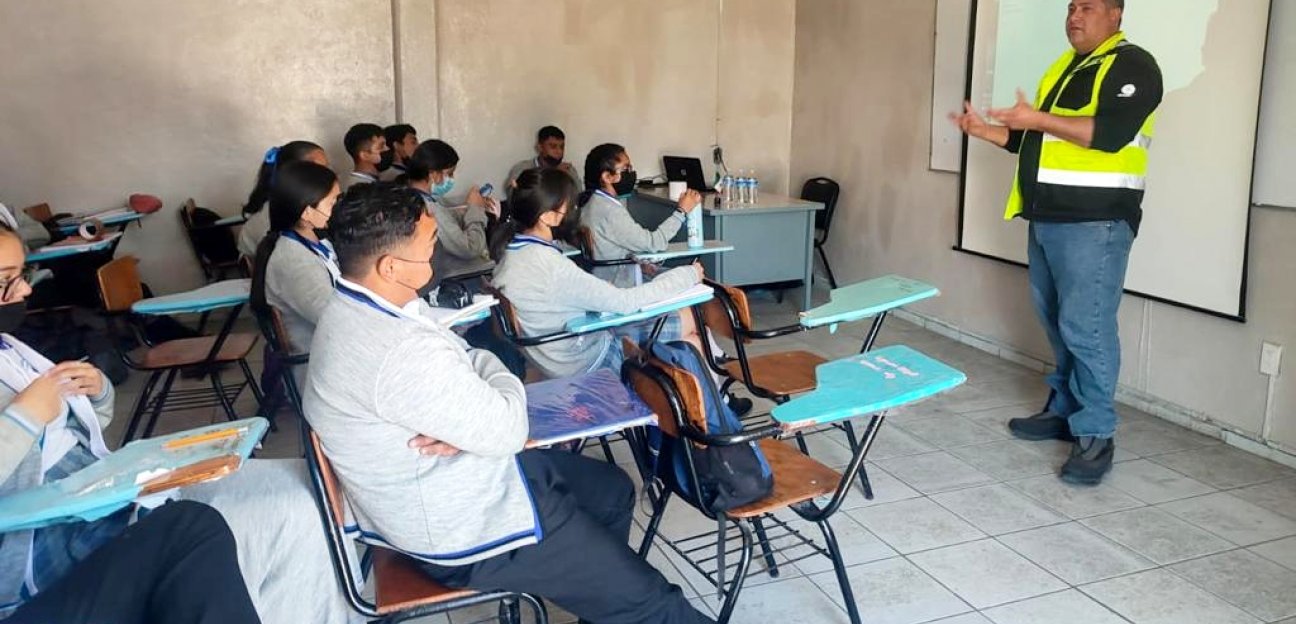 Protección Civil de Soledad capacita a brigadas de seguridad de planteles educativos