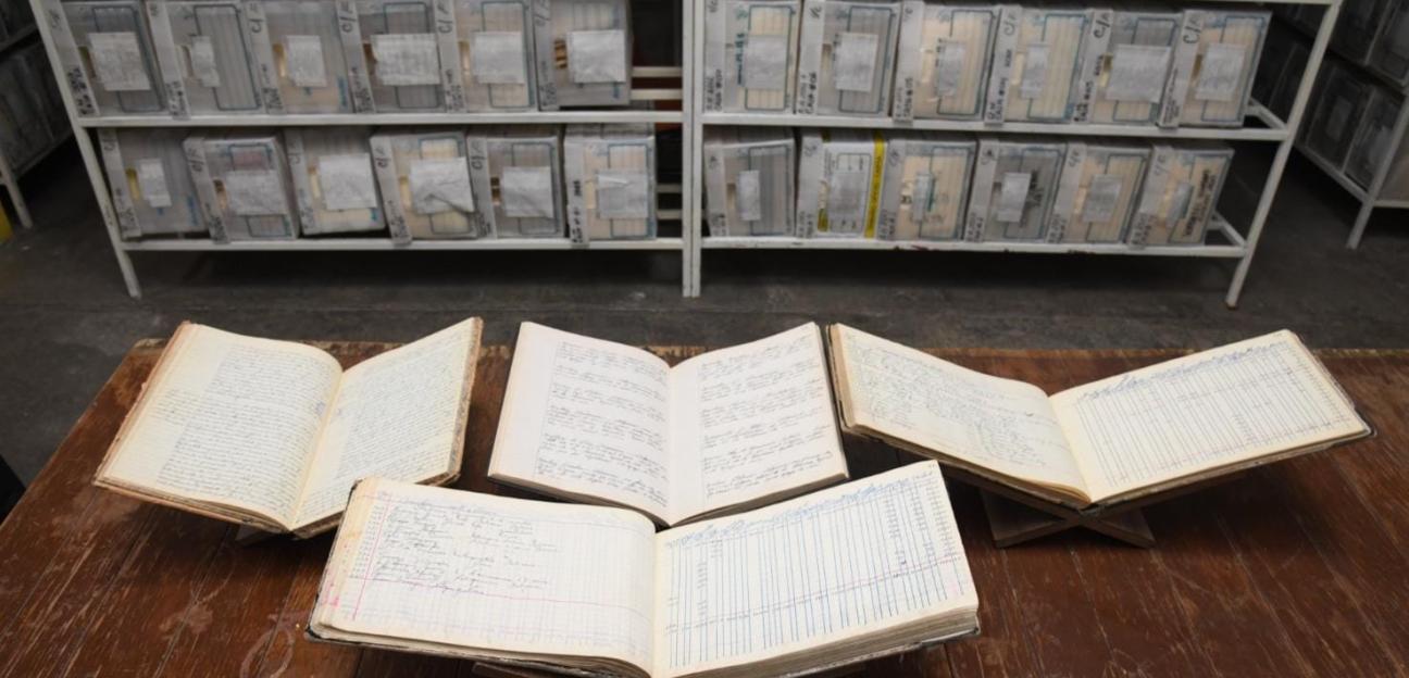 Ayuntamiento de Soledad fortalece su memoria histórica con restauración de libros antiguos