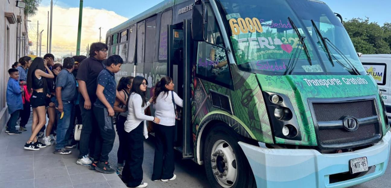 Gran respuesta de familias soledenses al transporte gratuito hasta la Fenapo