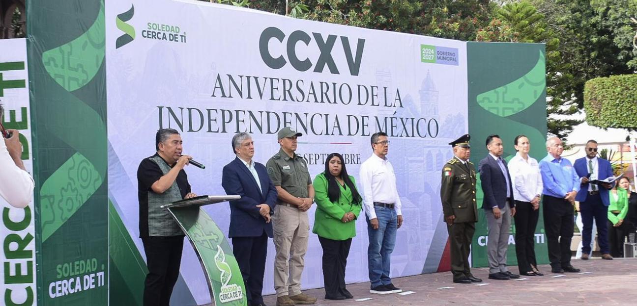 Unidad y orgullo nacional marcaron el desfile de Independencia de México, en Soledad