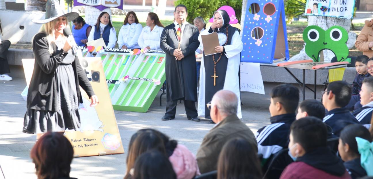 Celebran el Día Nacional del Libro en Soledad con cuentacuentos y homenaje a Sor Juana Inés de la Cruz