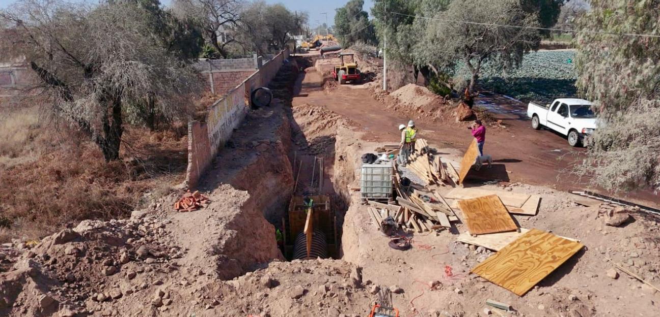 Visible avance de colector pluvial en Privadas de la Hacienda: Ayto de Soledad