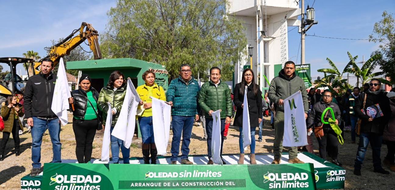 Juan Manuel Navarro le cumple la los soledenses y arranca parque urbano en la colonia 21 de Marzo
