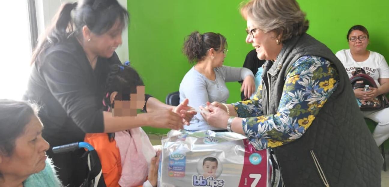 Familias usuarias del DIF Municipal de Soledad reciben apoyos económicos