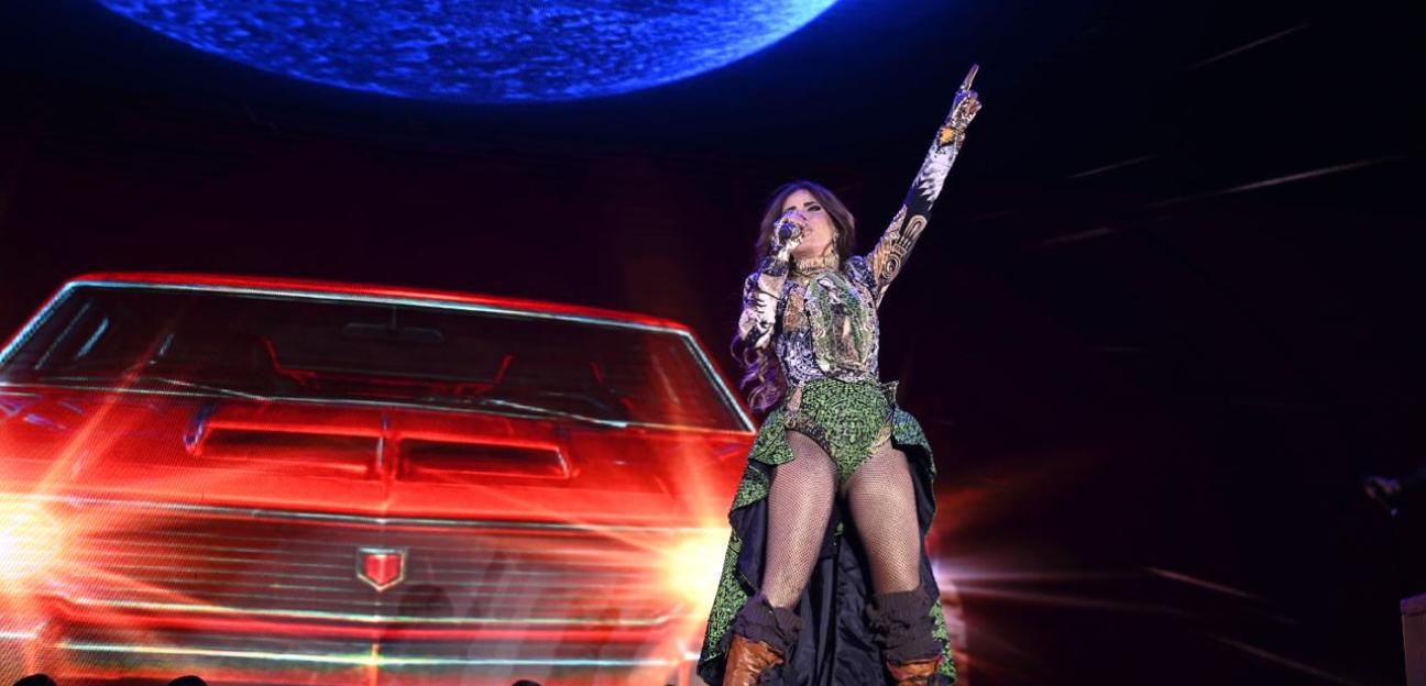 Gloria Trevi estremece Soledad de Graciano Sánchez con electrizante concierto