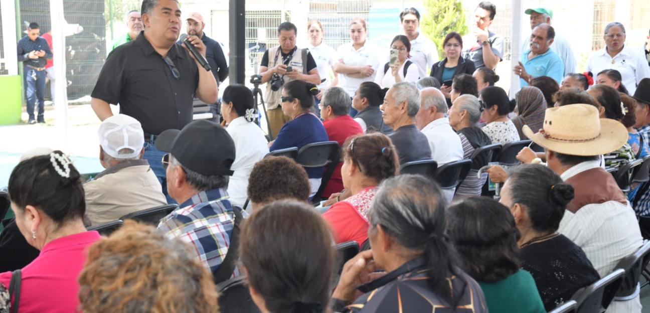 Esencial para el día a día, apoyo económico que el gobierno soledense otorga a adultos mayores