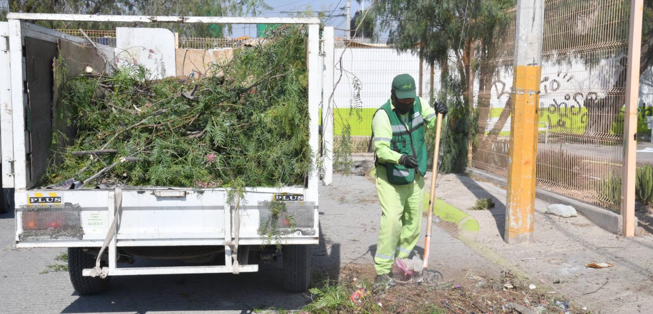 Redobla Ayuntamiento de Soledad limpieza de calles y espacios públicos