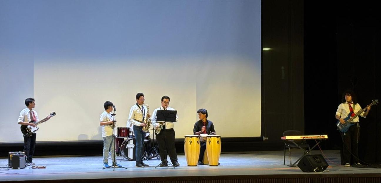 Escuela Municipal de Música de Soledad conmueve a madres de familia en su primer recital